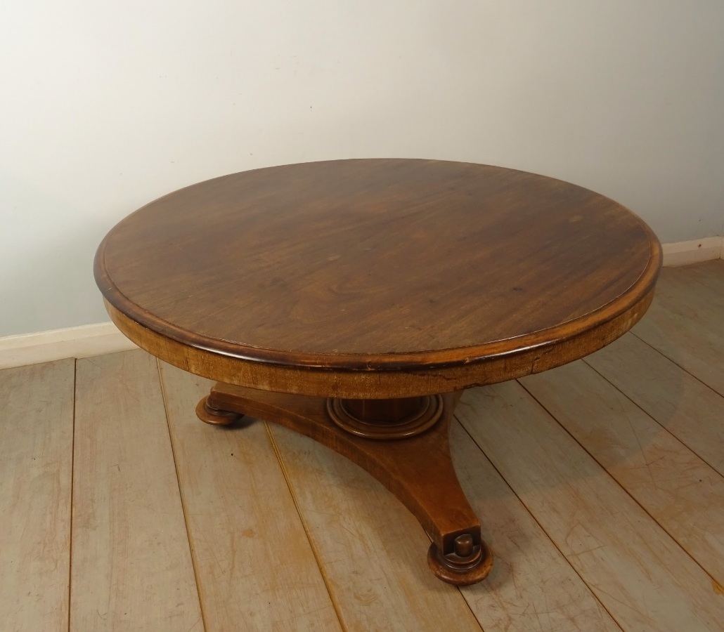 William IV Circular Mahogany Tilt Top Table